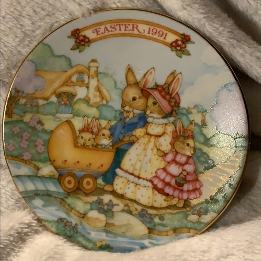 Avon Commemorative 1991 Easter Plate-“Springtime..